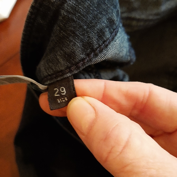 Rich and Skinny size 29 stretch jeans - Picture 4 of 8